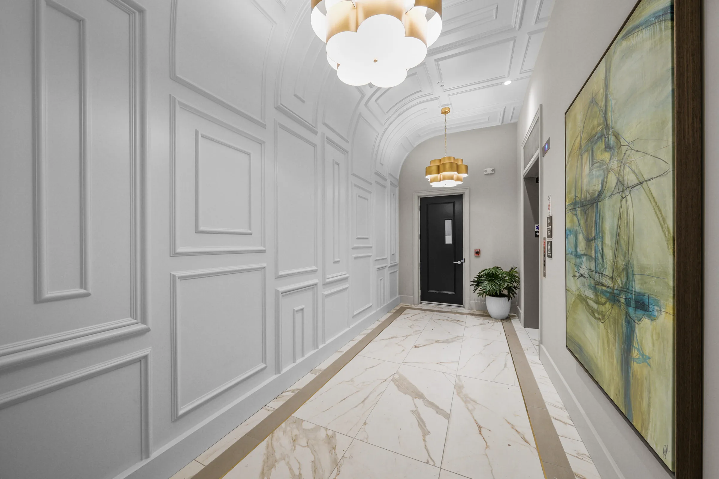 Altura Lobby - Tampa Listing Lab21