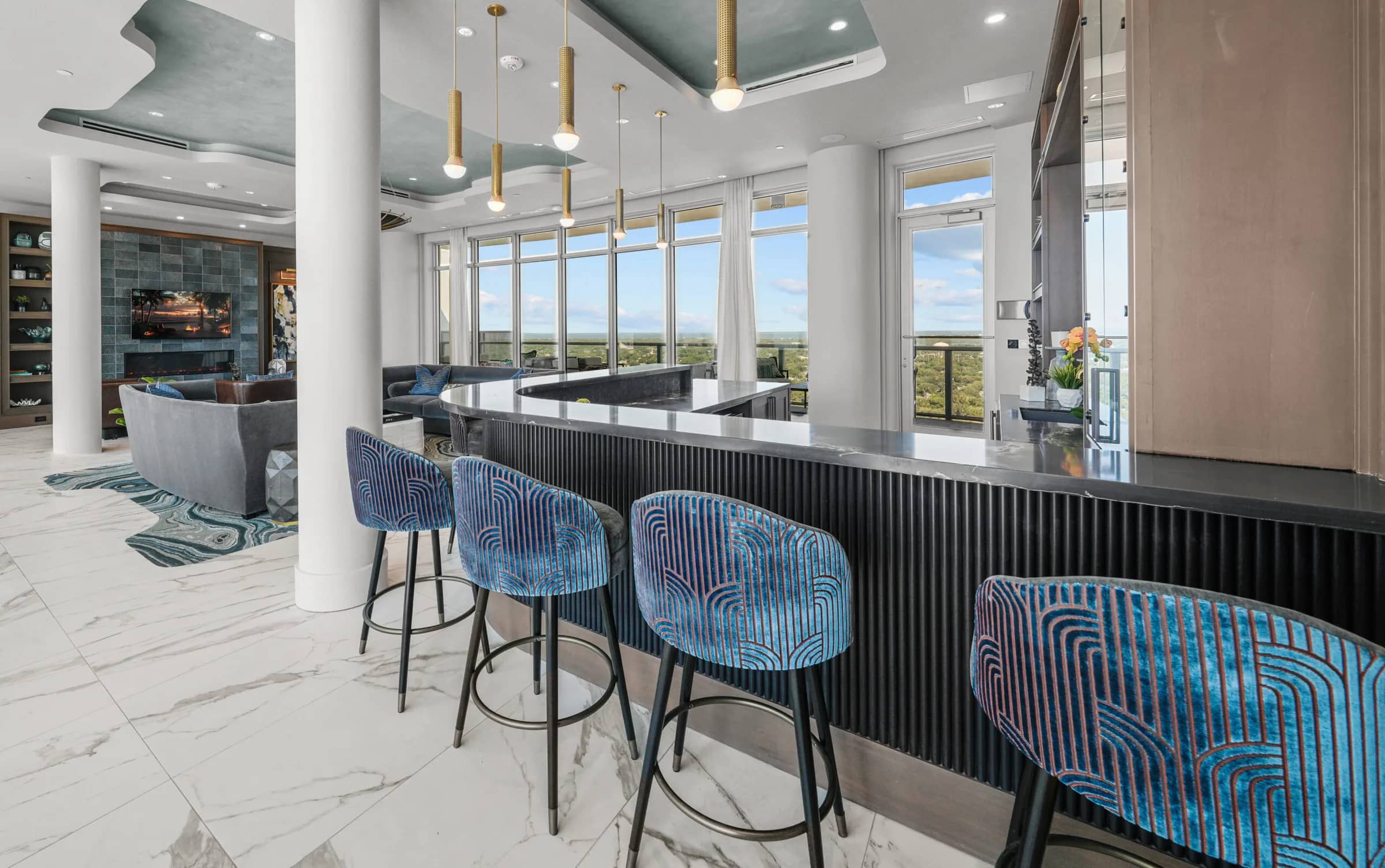 BAR CropAltura Bayshore Rooftop Amenities-Tampa Listing Lab17