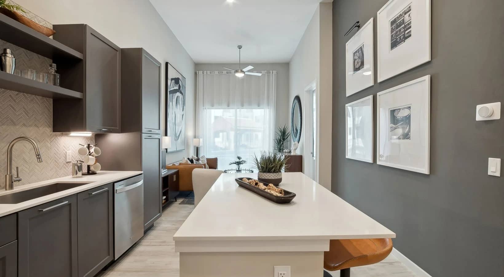 Lake Gem Apartment 2 family