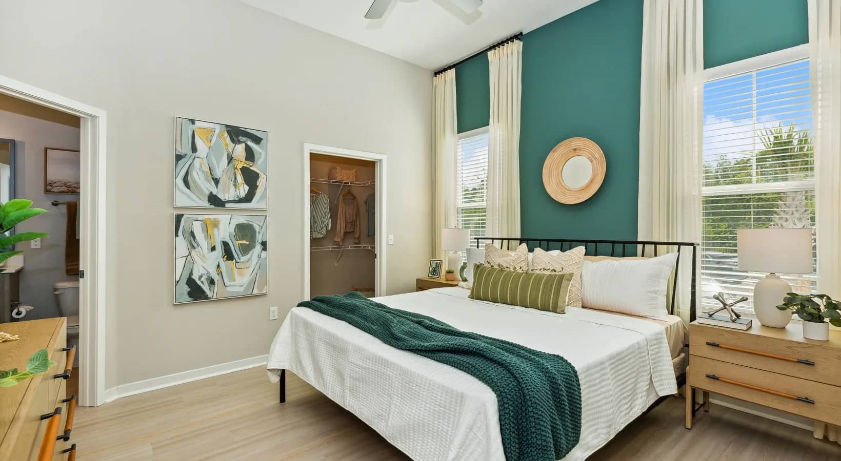 05-Aventon-Lana-Two-Bedroom-Model-Apartment-095840a6c4bb900818eff7269efacf66