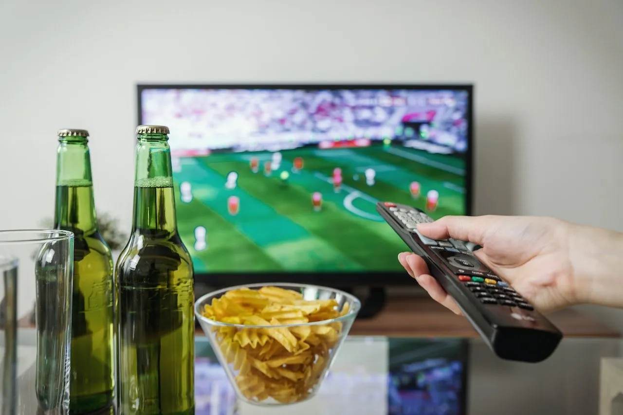 6 Game Night Ideas For Football Season This Fall