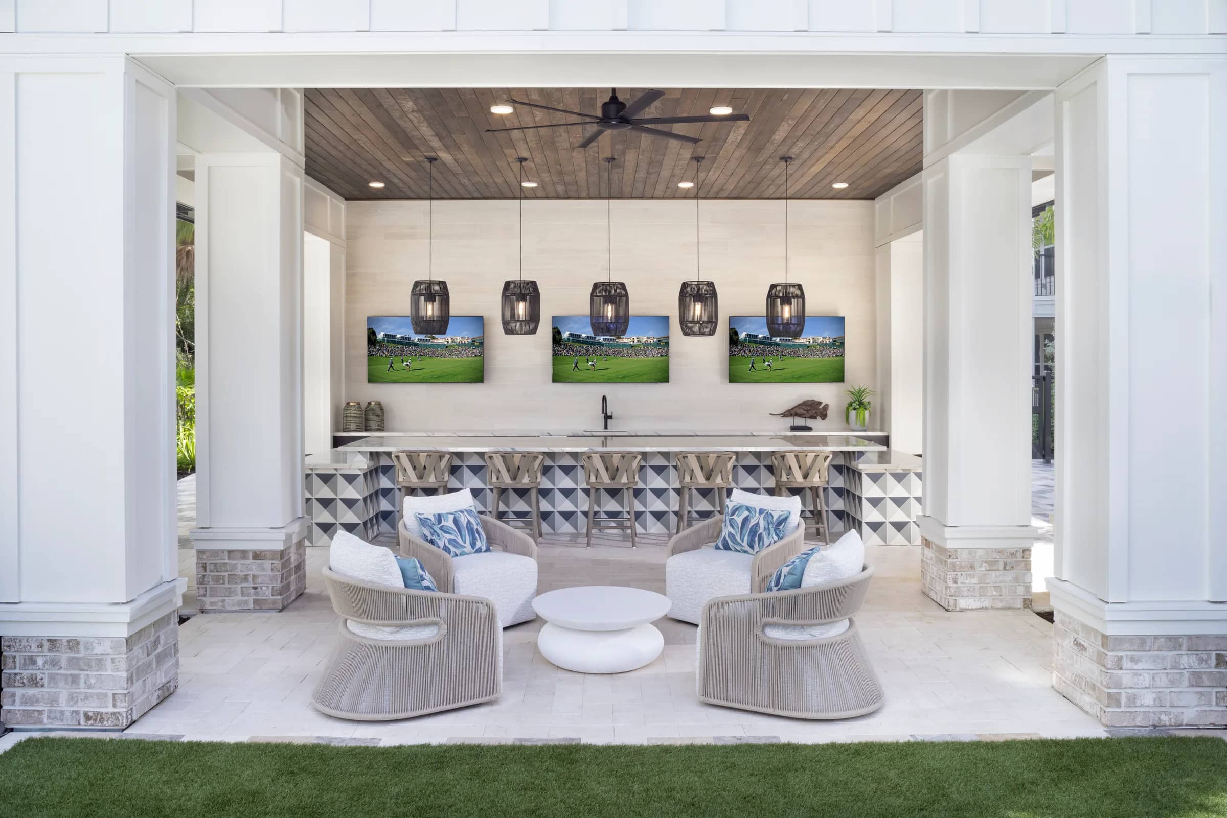 The Rowen — Pool Cabana